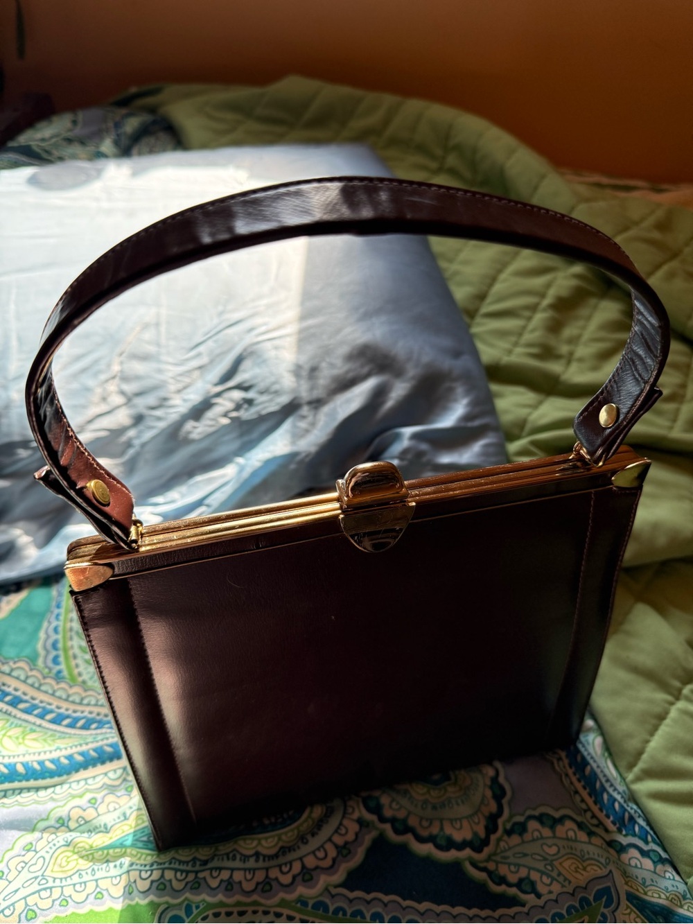 Classic Structured Vintage Women's Top-handle Bag in Dark Brown